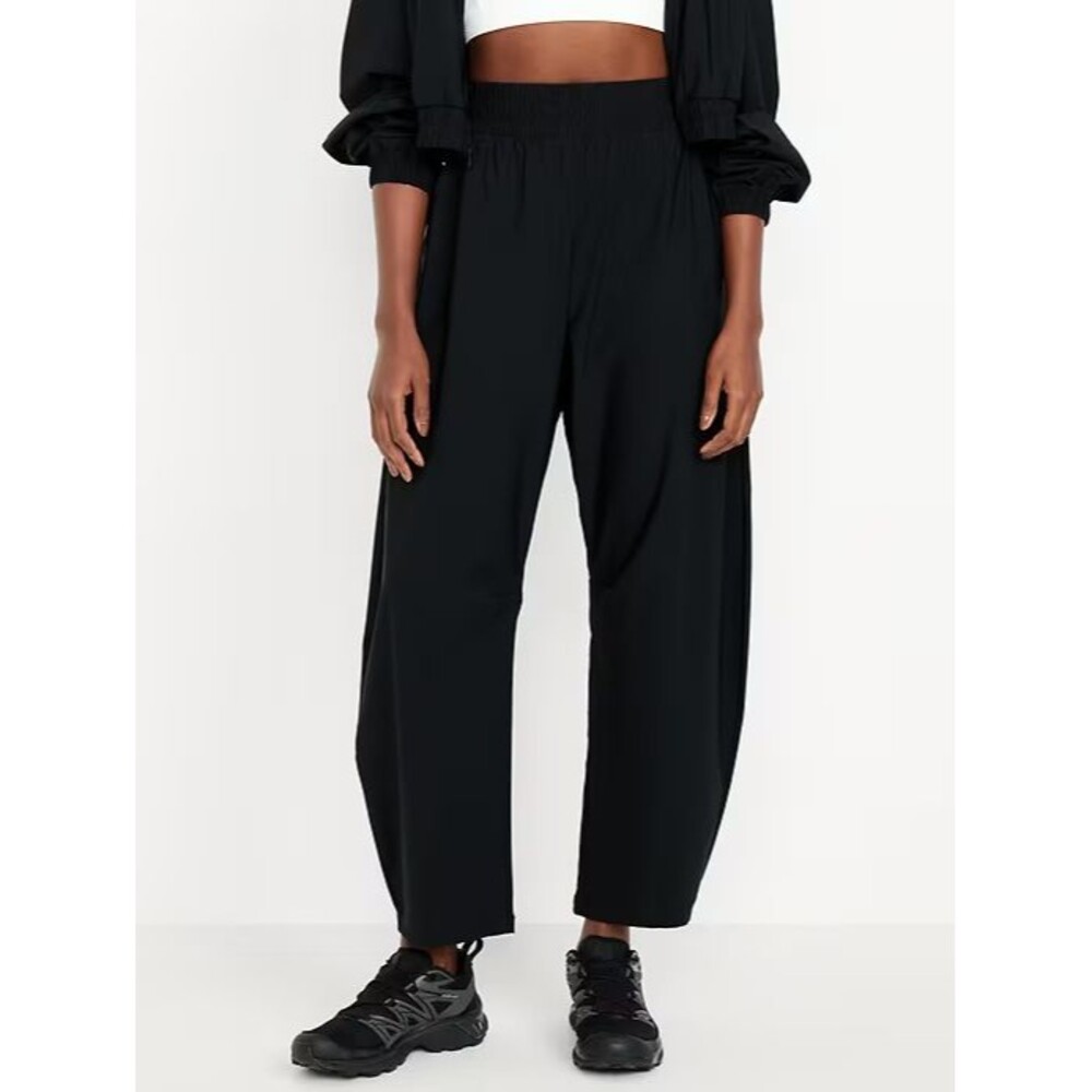 Old Navy High-Rise SleekTech Barrel Ankle Pants Women M Petite Black Pull On NEW